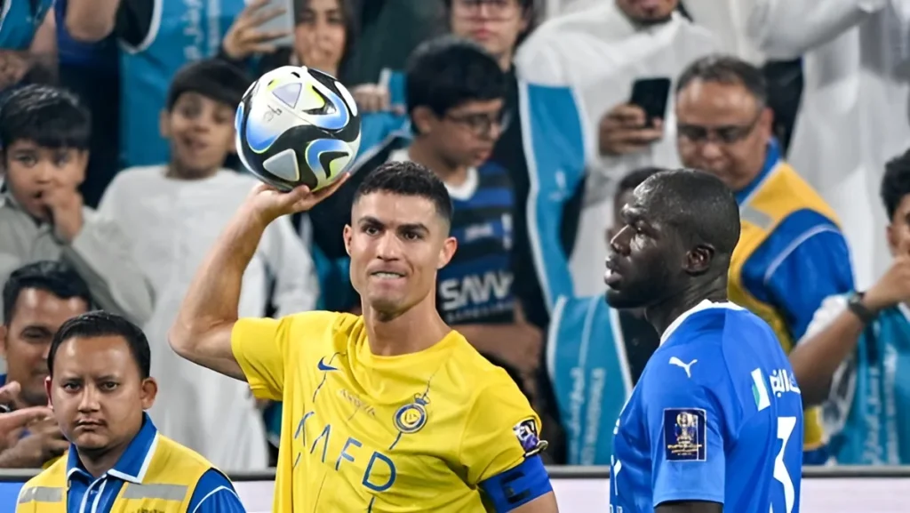 Al Nassr disingkirkan oleh Al Hilal, Al Hilal Melaju ke Final Saudi Super Cup 2024.