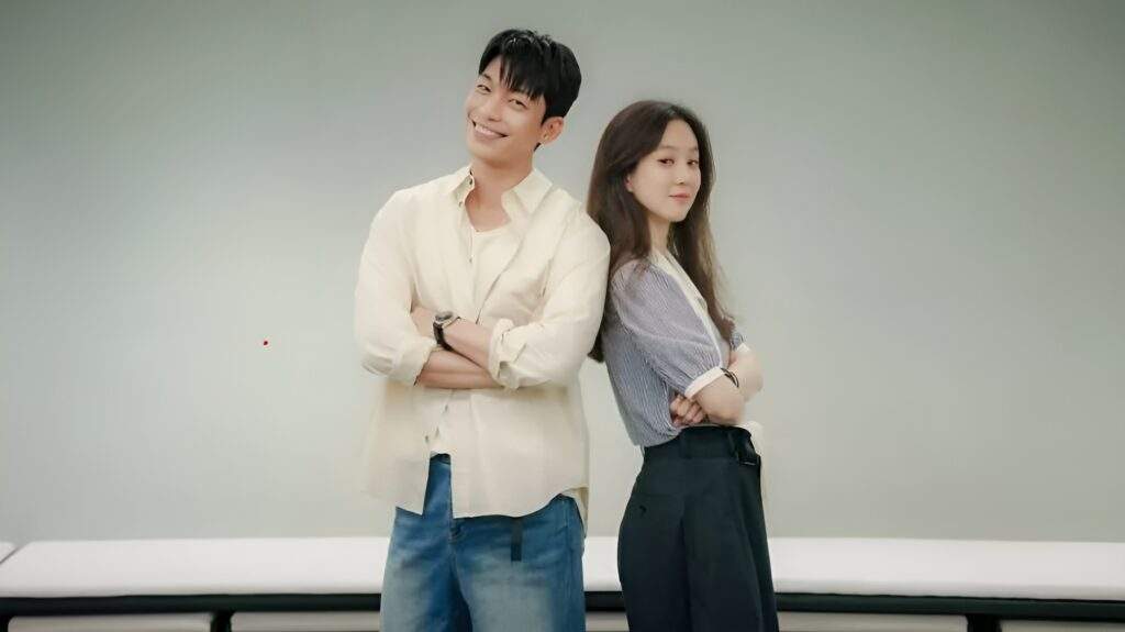 Drama Korea (Drakor) terbaru "The Midnight Romance in Hagwon"